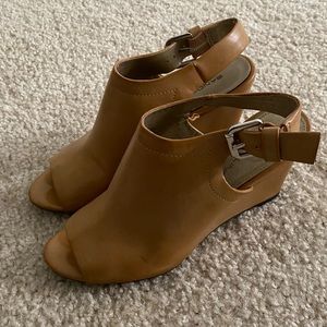 Bandolino block heels